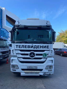 actros-835-01